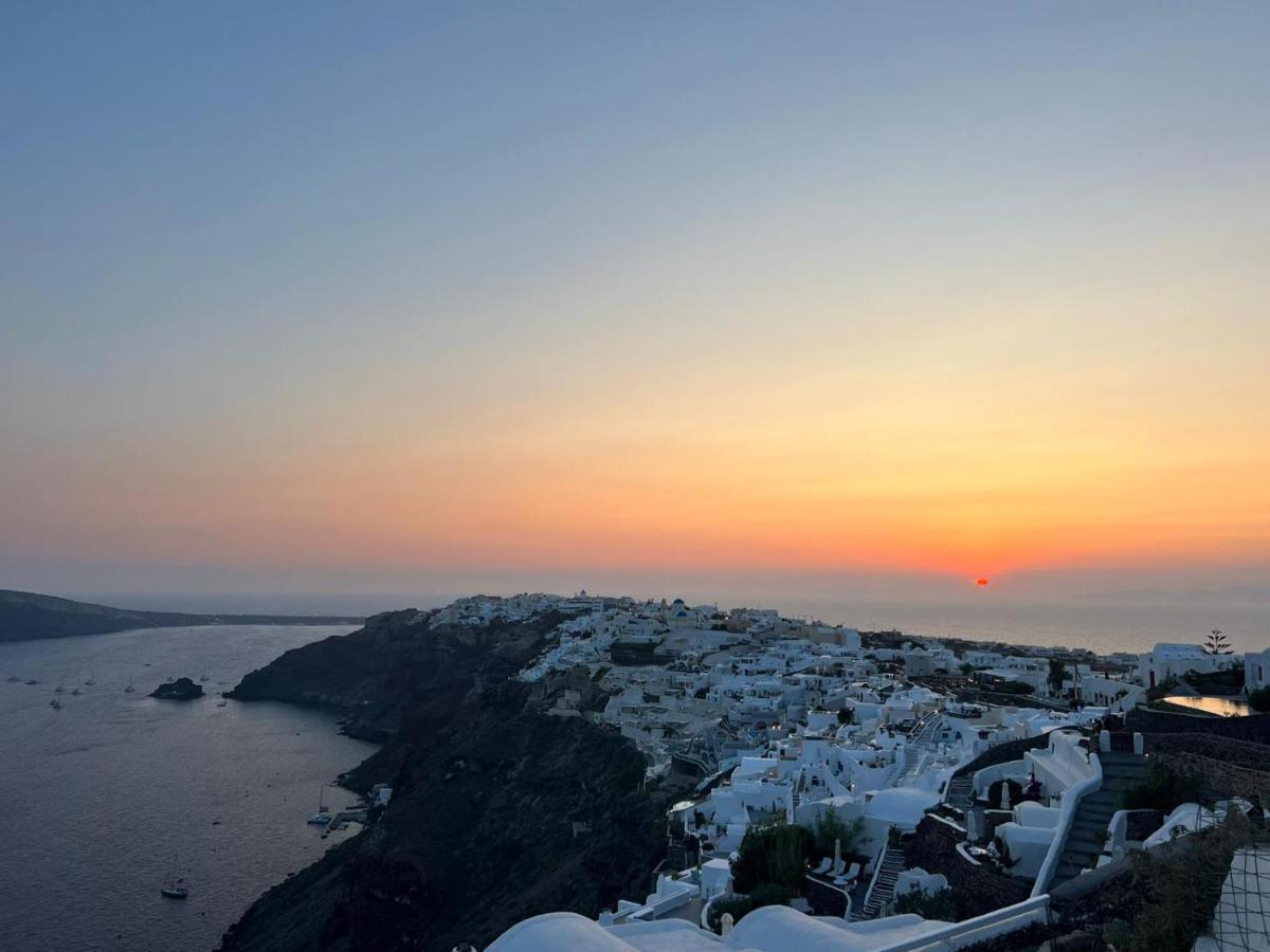 Captain John Villas Oia - Caldera & Sunset View Ngoại thất bức ảnh